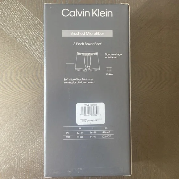 Calvin Klein men’s boxer briefs (box of 3) - Picture 2 of 3